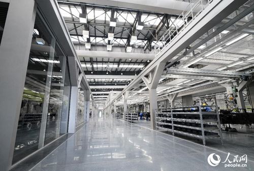 全球最大噸位全地面起重機(jī)在湖南長(zhǎng)沙下線